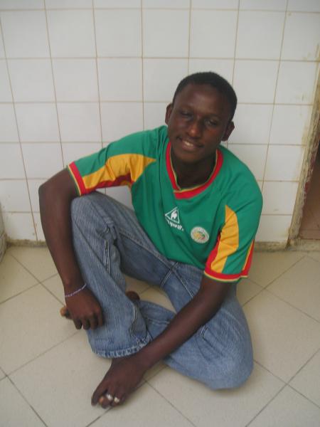c ousmane un ami a moi ns sommes de la meme maison