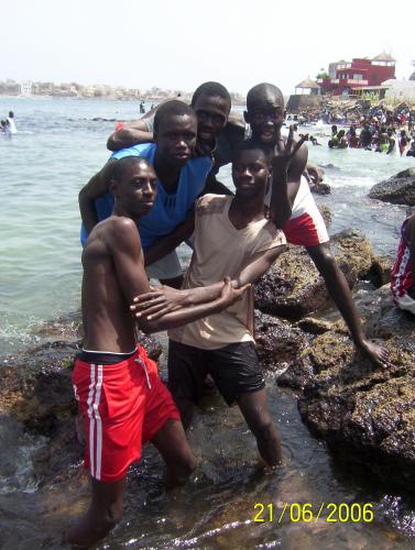 c moi et mes amis a ngoor je suis en noir